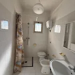 Casa Ninetta A Con Cortile Torre Lapillo